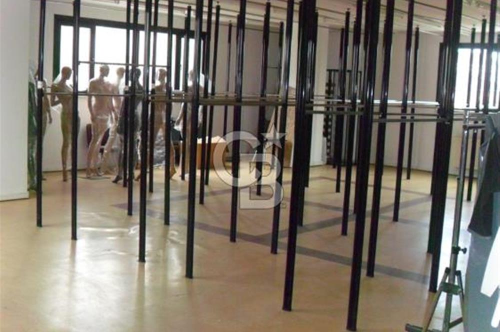 Kağıthane Merkez Kemerburgaz Caddesinde Satılık İşhanı Katı/Ofis
