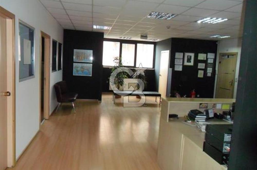 Kağıthane Merkez Kemerburgaz Caddesinde Satılık İşhanı Katı/Ofis