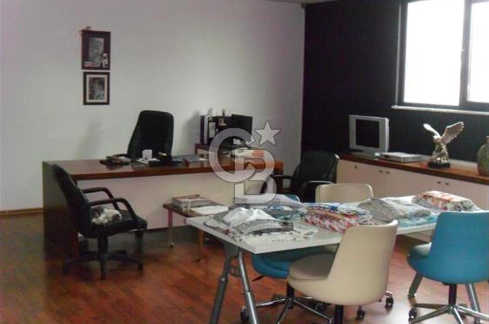 Kağıthane Merkez Kemerburgaz Caddesinde Satılık İşhanı Katı/Ofis