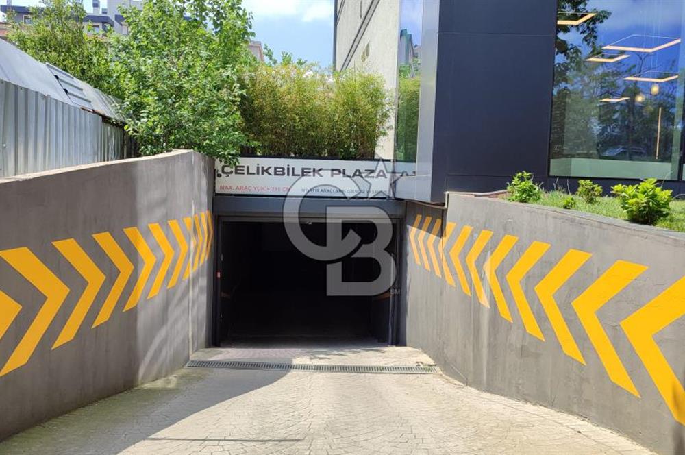 BOSTANCI ÇELİKBİLEK PLAZA'DA ÖN CEPHE SATILIK 150M2 OFİS