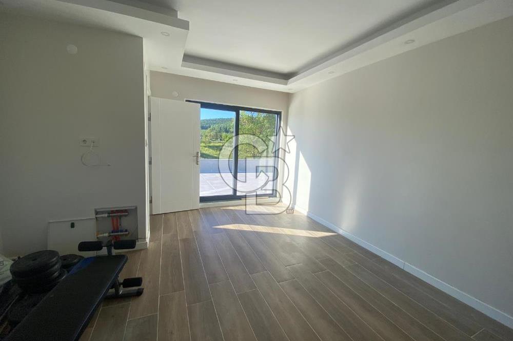 ŞEHİRDEN KAÇIŞIN EN ŞIK HALİ: TRİPLEX VİLLA + GENİŞ BAHÇE