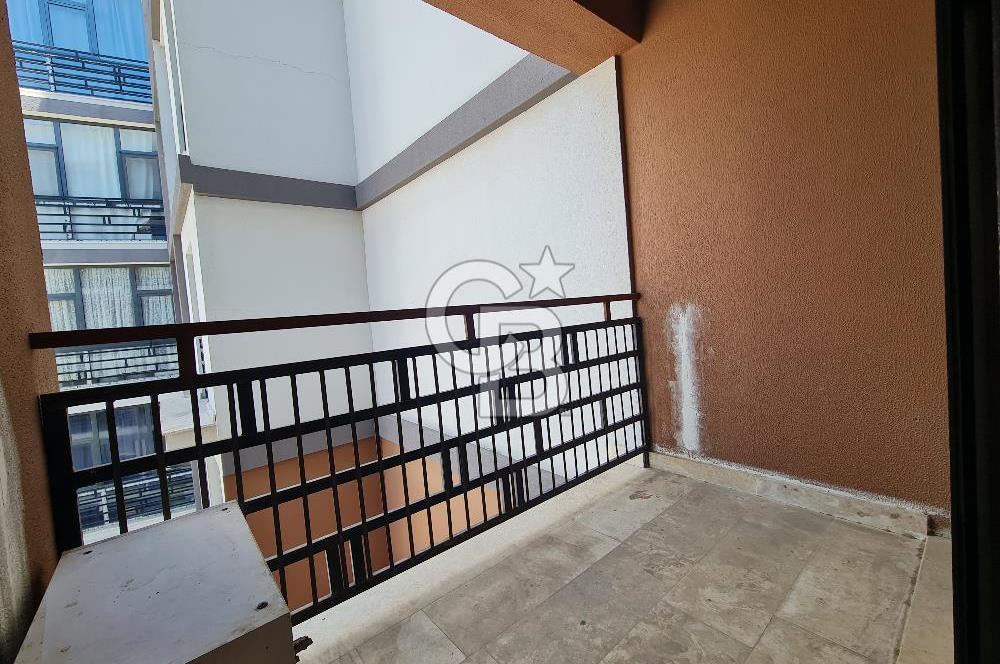 Sanayi Metroya komşu Ulutaş Burunova Kiralık 1+1 ofis/daire