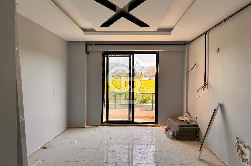 ÇİFTLİKKÖY SULTANİYE'DE 4+1 NET 188 M.KARE GİYİNME ODALI SIFIR SATILIK DAİRE.