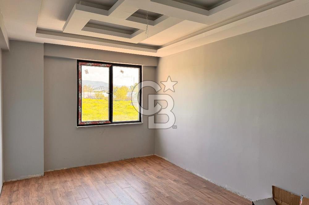 ÇİFTLİKKÖY SULTANİYE'DE 4+1 NET 188 M.KARE GİYİNME ODALI SIFIR SATILIK DAİRE.
