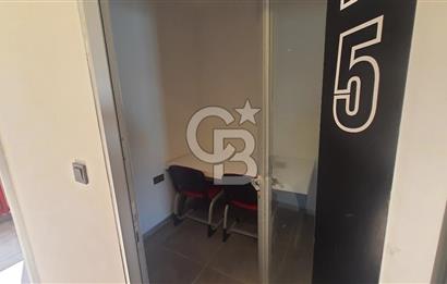 Ana Cadde Üzerinde Kurumsal Kiracılı Ticari İskanlı Ofis