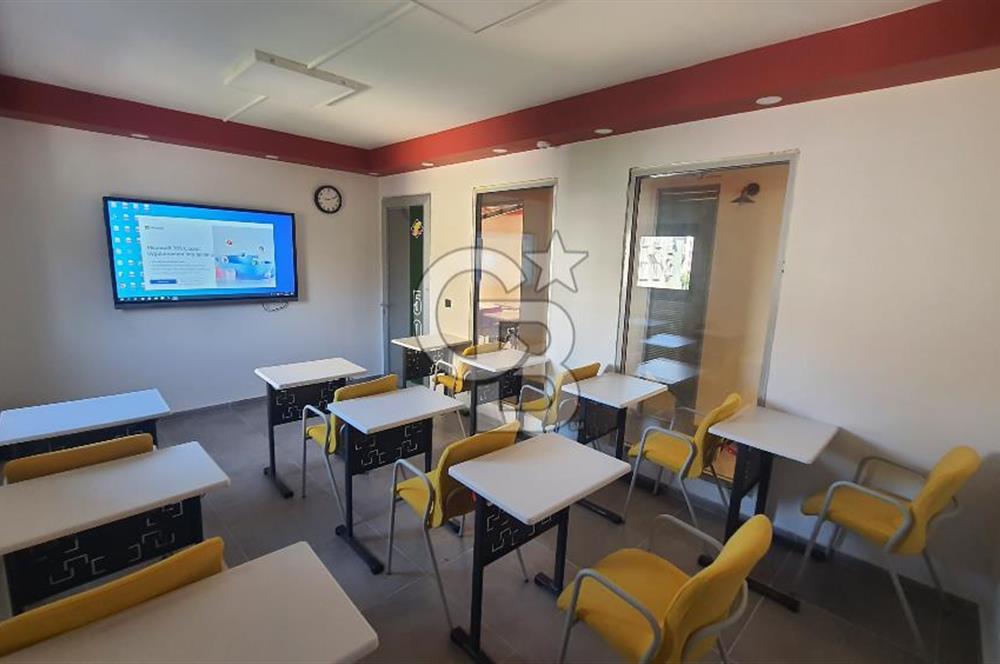 Ana Cadde Üzerinde Kurumsal Kiracılı Ticari İskanlı Ofis