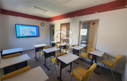 Ana Cadde Üzerinde Kurumsal Kiracılı Ticari İskanlı Ofis