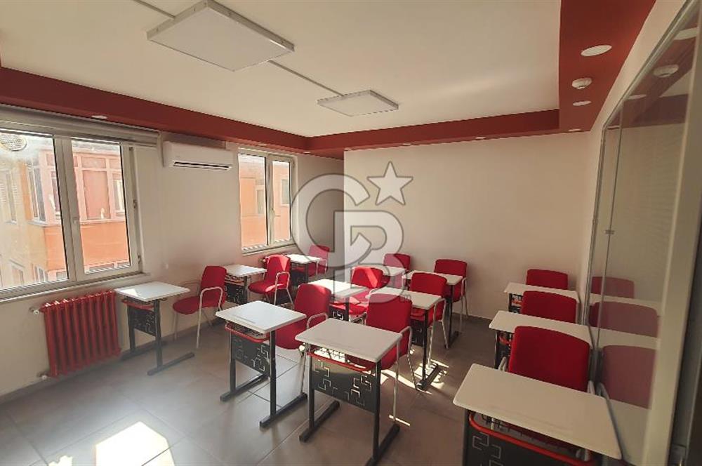 Ana Cadde Üzerinde Kurumsal Kiracılı Ticari İskanlı Ofis
