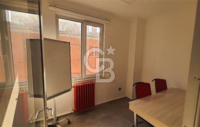 Ana Cadde Üzerinde Kurumsal Kiracılı Ticari İskanlı Ofis