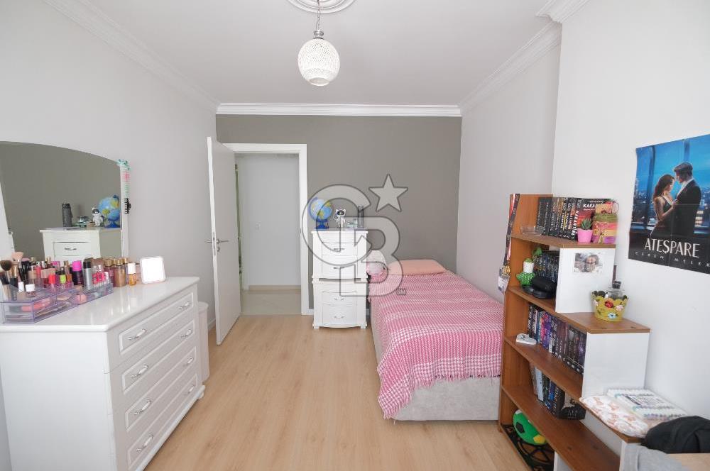 BORNOVA SEDEFTEPE VADİ EVLERİNDE SATILIK DAİRE
