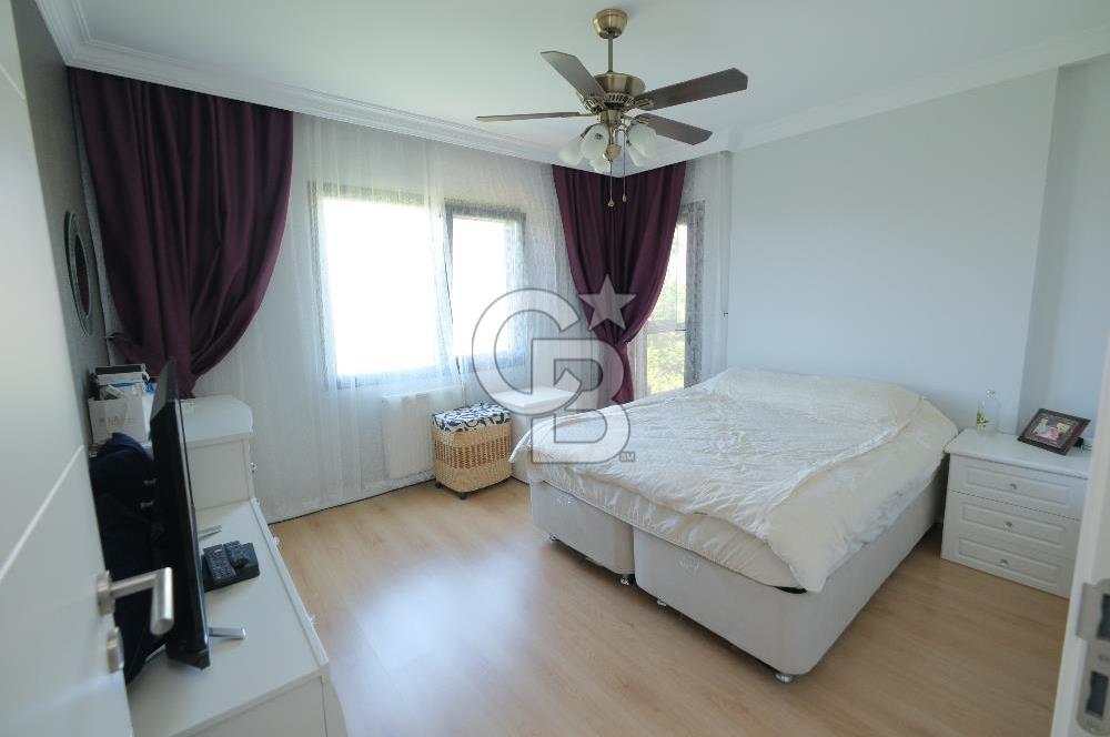 BORNOVA SEDEFTEPE VADİ EVLERİNDE SATILIK DAİRE