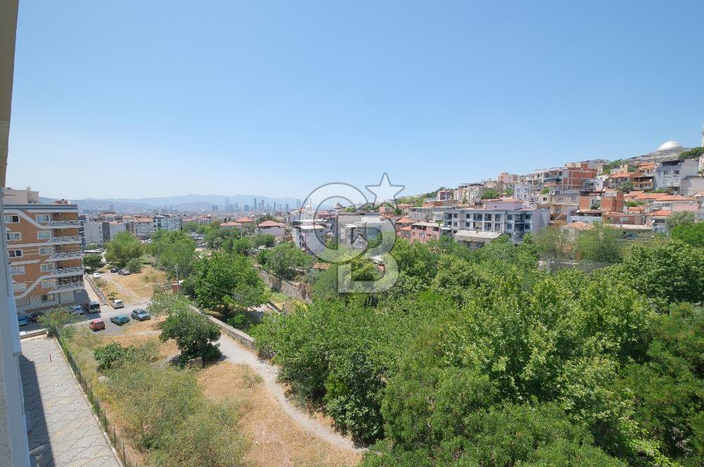 BORNOVA SEDEFTEPE VADİ EVLERİNDE SATILIK DAİRE