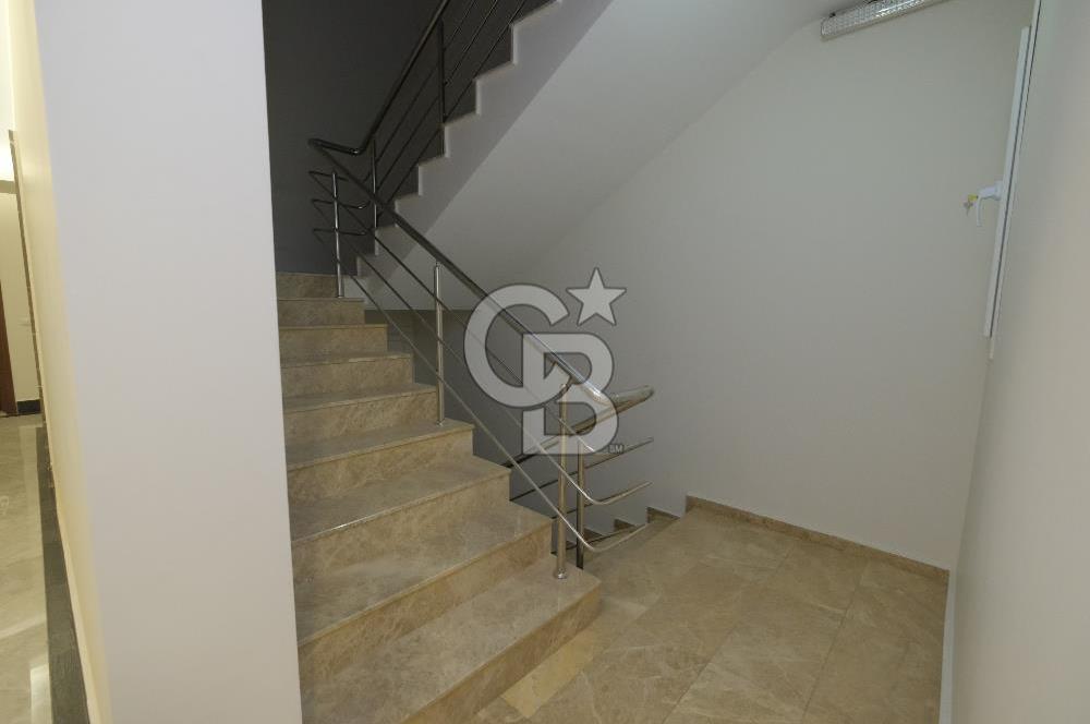 BORNOVA SEDEFTEPE VADİ EVLERİNDE SATILIK DAİRE