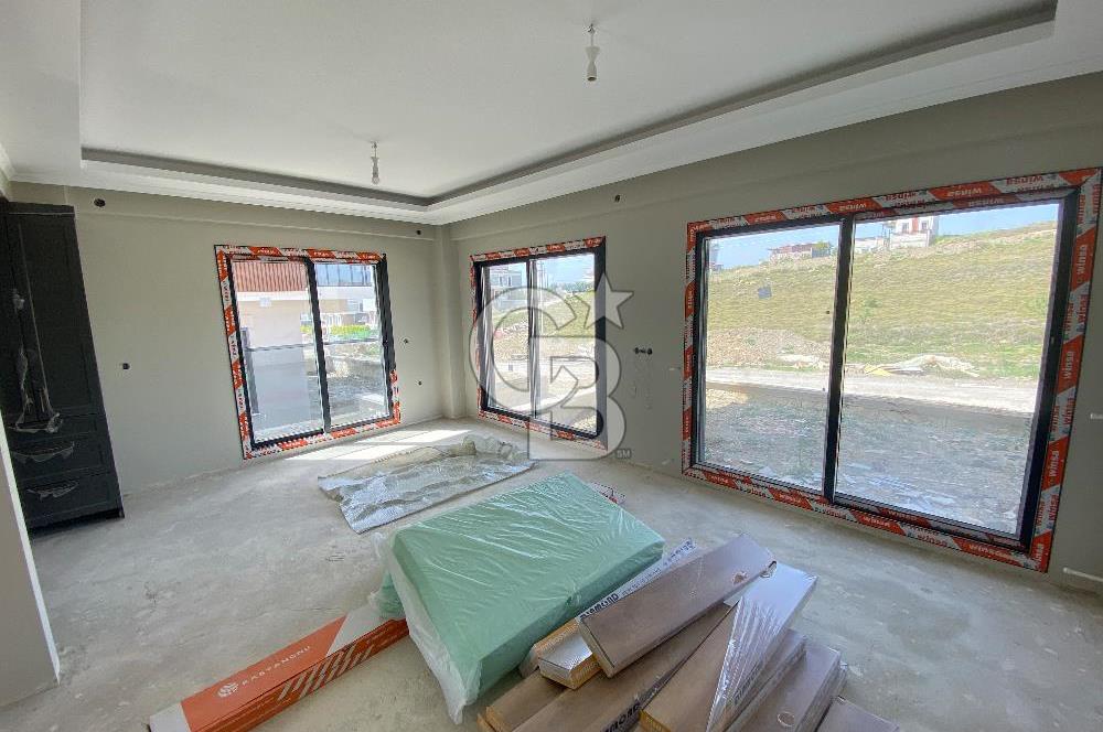 Seferihisar Akarcada Deniz manzaralı 3+1 Villa