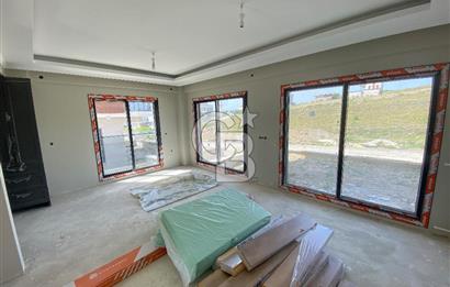Seferihisar Akarcada Deniz manzaralı 3+1 Villa
