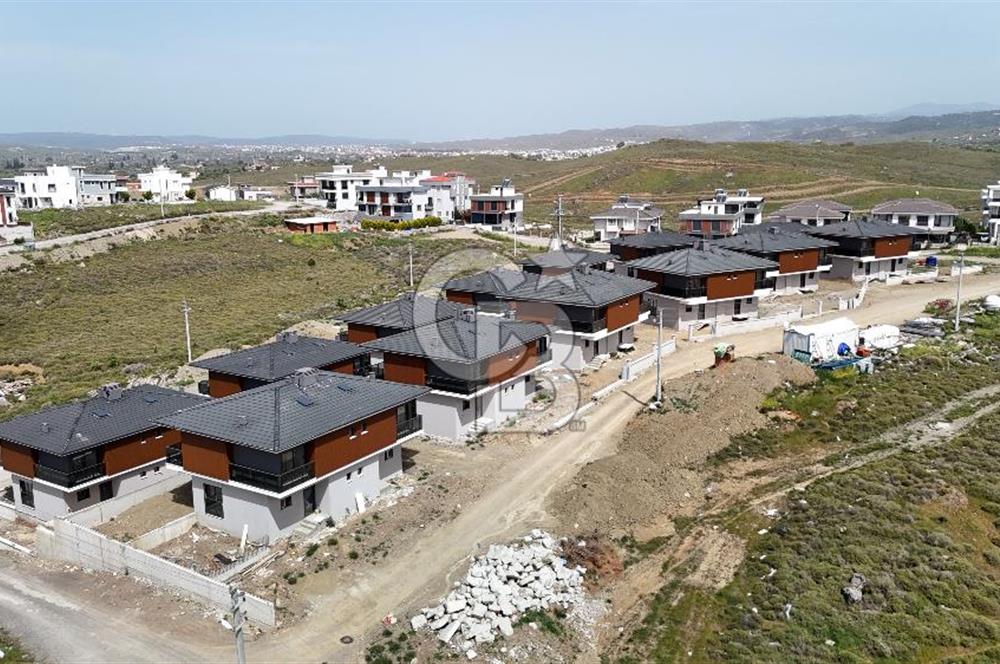 Seferihisar Akarcada Deniz manzaralı 3+1 Villa