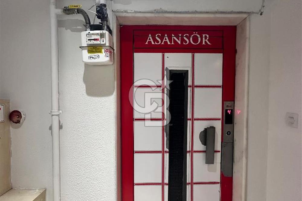 Ana Cadde Üzerinde Kurumsal Kiracılı Ticari İskanlı Ofis