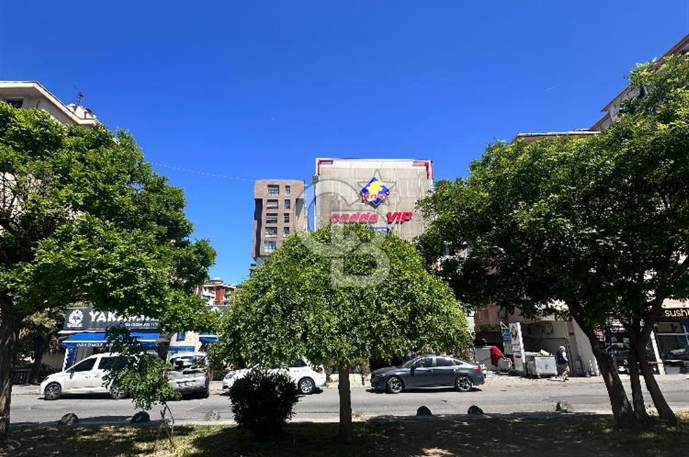 Ana Cadde Üzerinde Kurumsal Kiracılı Ticari İskanlı Ofis
