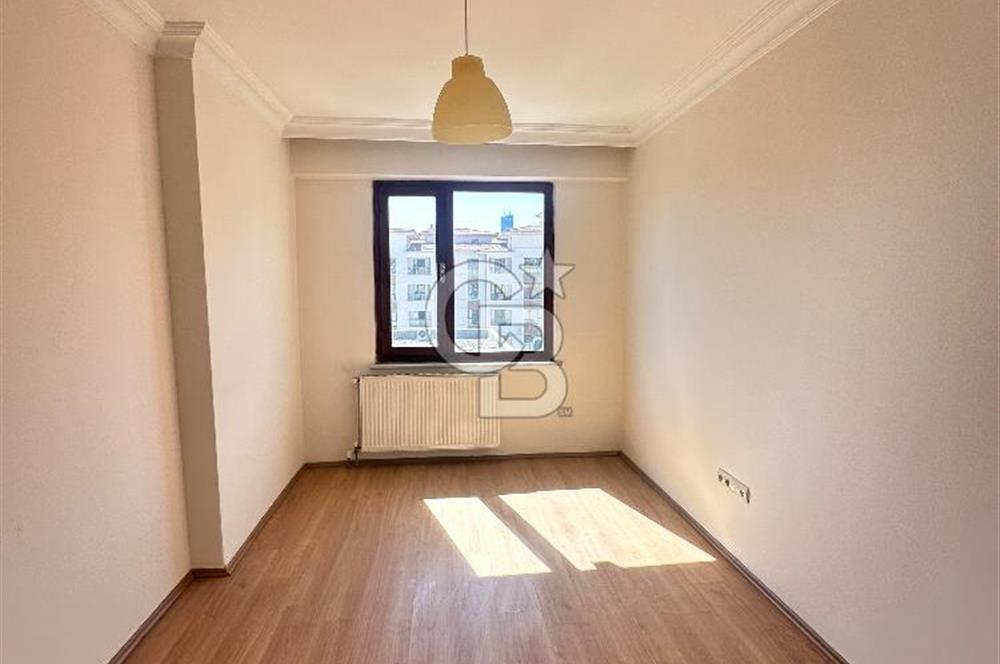 ATAŞEHİR Yenişehir Mahallesinde Metroya Yakın Kiralık 3+1 Daire
