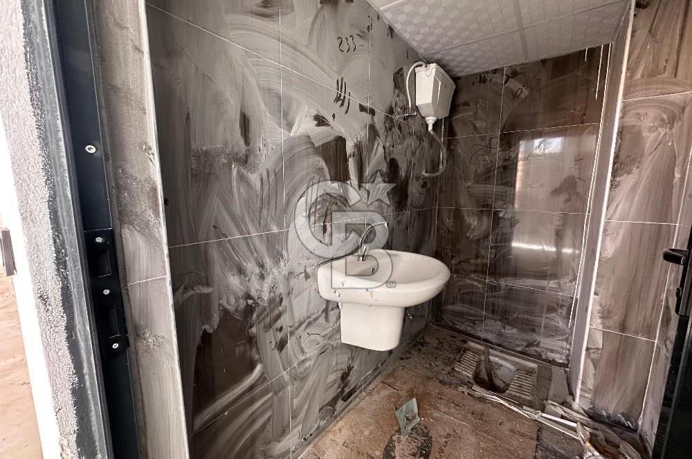 Ahi Baba Sanayi Sitesi'nde Kiralık 200m² Holler.