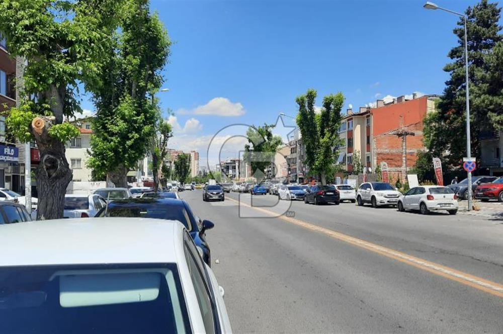 Çankaya  Emek Bişkek Caddesi Satılık Dükkan