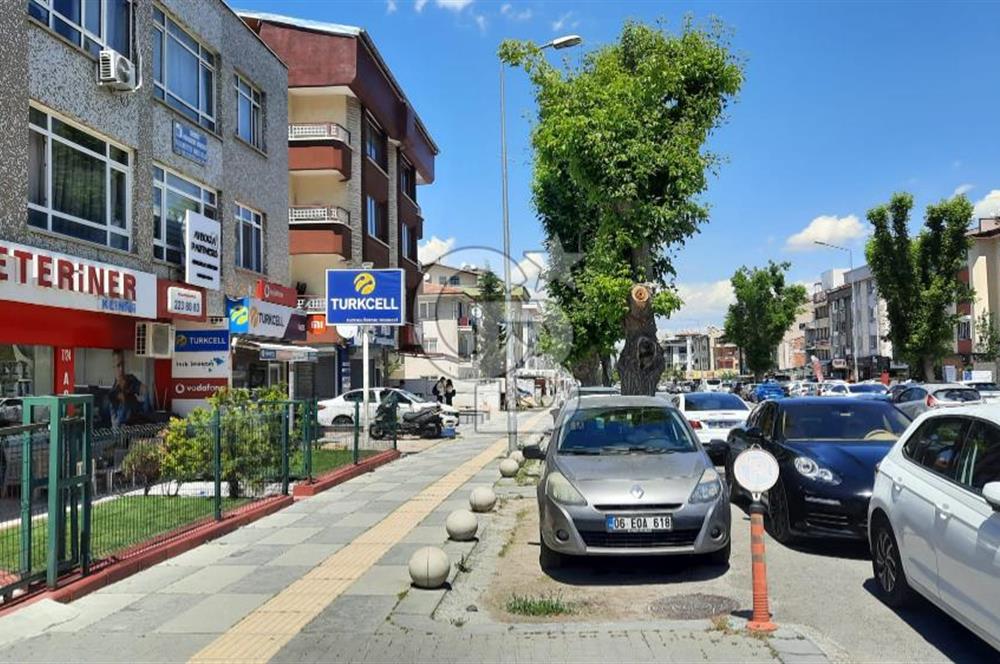 Çankaya  Emek Bişkek Caddesi Satılık Dükkan