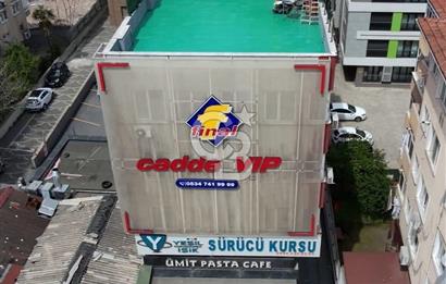 Ana Cadde Üzerinde Kurumsal Kiracılı Ticari İskanlı Ofis