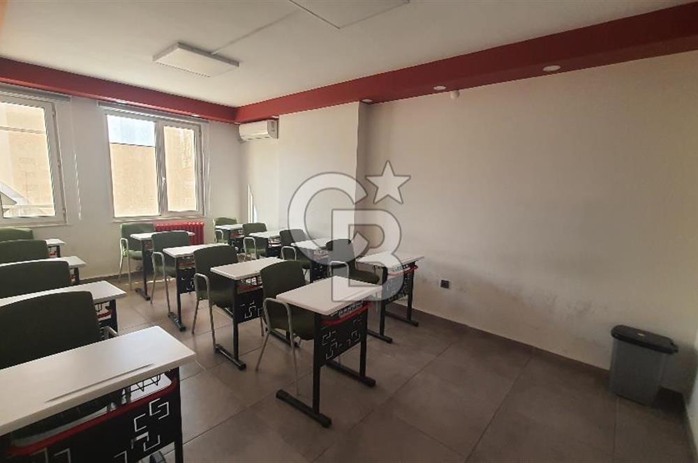 Ana Cadde Üzerinde Kurumsal Kiracılı Ticari İskanlı Ofis