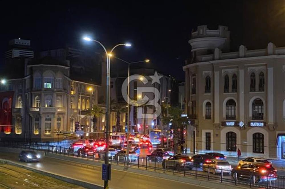 DEVREN KİRALIK PUB & GECE KULÜBÜ KONAK PASAPORTUN KALBİNDE