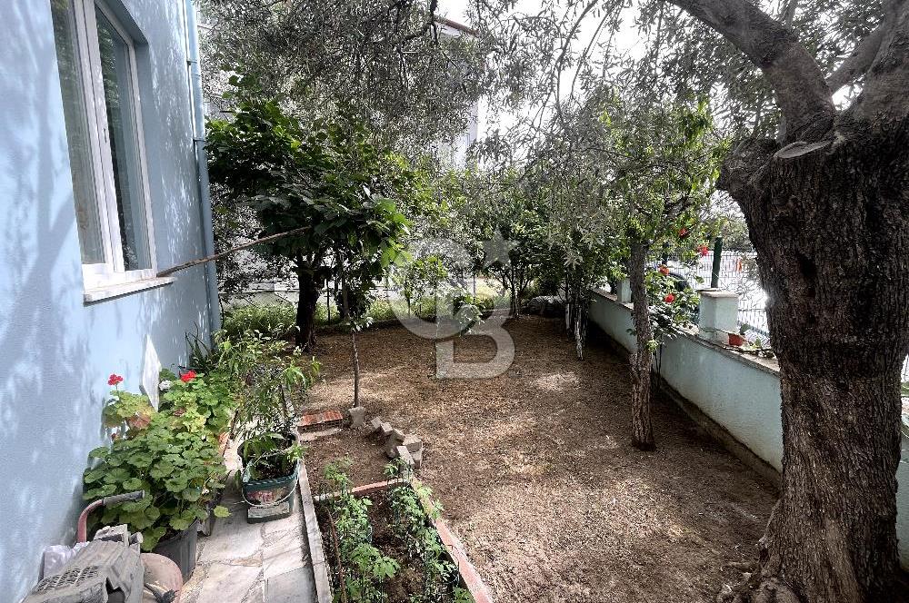 ÇANAKKALE KÜÇÜKKUYU MIHLIDA 300 M2 ARSA İÇERİSİNDE MÜSTAKİL EV