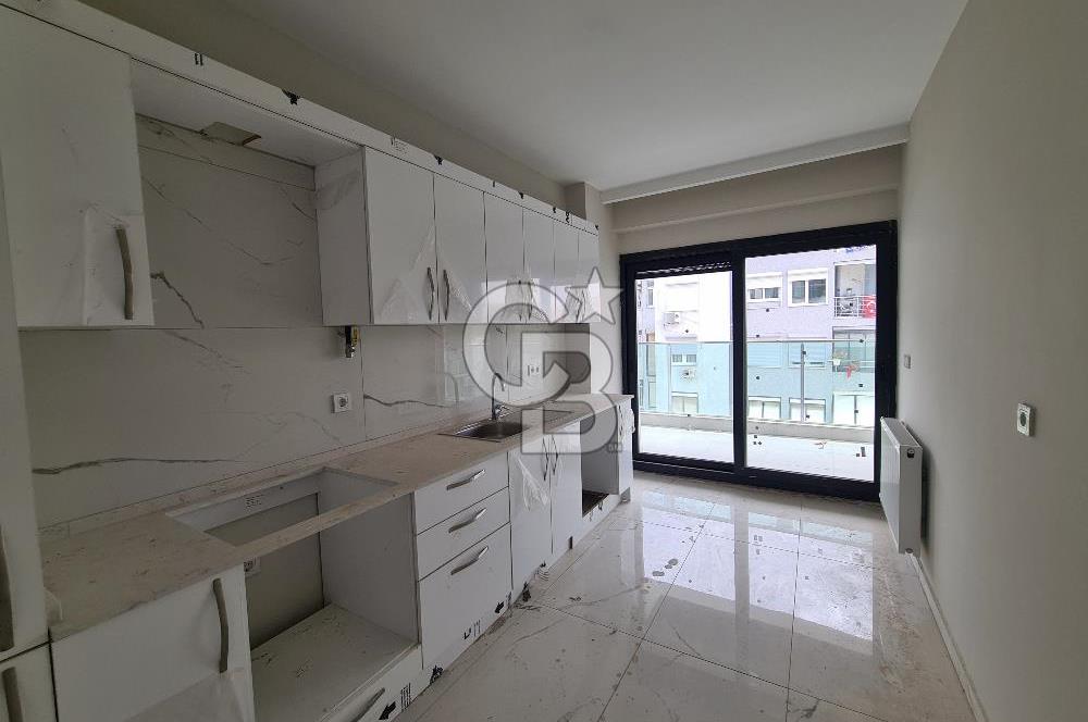 BOSTANLI'DA KÖŞEBAŞI 3+1 SIFIR ARA KAT SATILIK DAİRE
