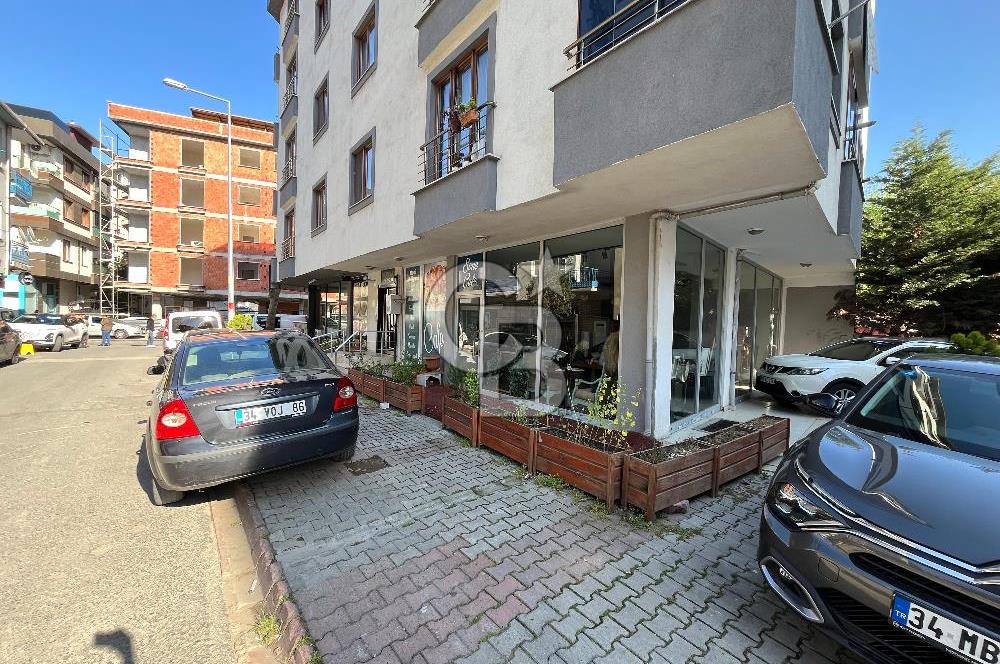 İSTANBUL SANCAKTEPEDE ANA CADDE ÜSTÜ 2 KATLI DEVREN KİRALIK CAFE