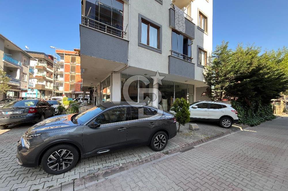 İSTANBUL SANCAKTEPEDE ANA CADDE ÜSTÜ 2 KATLI DEVREN KİRALIK CAFE