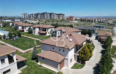 HAYALENİZDEKİ LÜKS VİLLA, YÜKSEK KREDİ İMKANIYLA CB OPİA'DA!