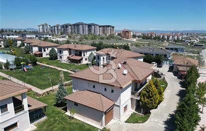 HAYALENİZDEKİ LÜKS VİLLA, YÜKSEK KREDİ İMKANIYLA CB OPİA'DA!