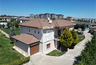 HAYALENİZDEKİ LÜKS VİLLA, YÜKSEK KREDİ İMKANIYLA CB OPİA'DA!