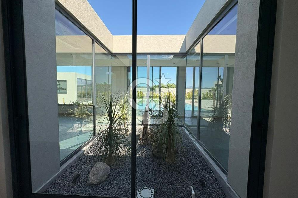 Ourland Urla'da Satılık Müstakil Villa