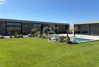 Ourland Urla'da Satılık Müstakil Villa
