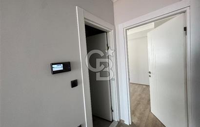 Minimalist Yaşamın En Şık Hali! Körfezde Deniz Manzaralı 1+1 Kiralık daire