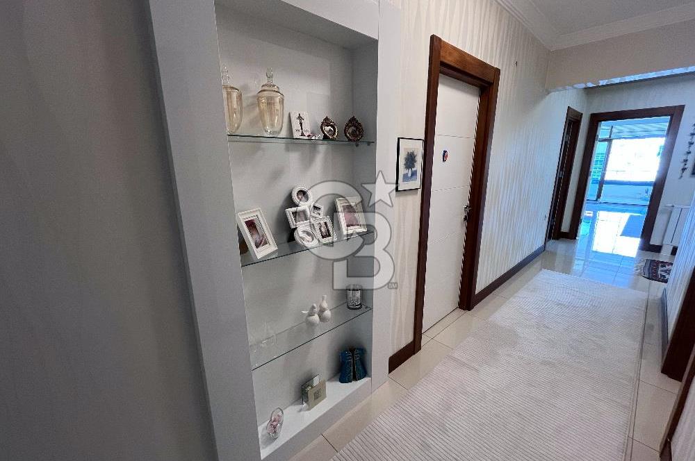 Alacaatlı Ayarslan Gold 2'de Yapılı 4+1 Kiralık Daire