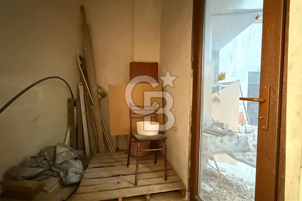 EDREMİT MERKEZDE VİTRİN DEĞERİ YÜKSEK SATILIK DÜKKAN