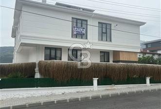 Şirinköy'de Villalar Bölgesinde 1+1 Satılık Apart