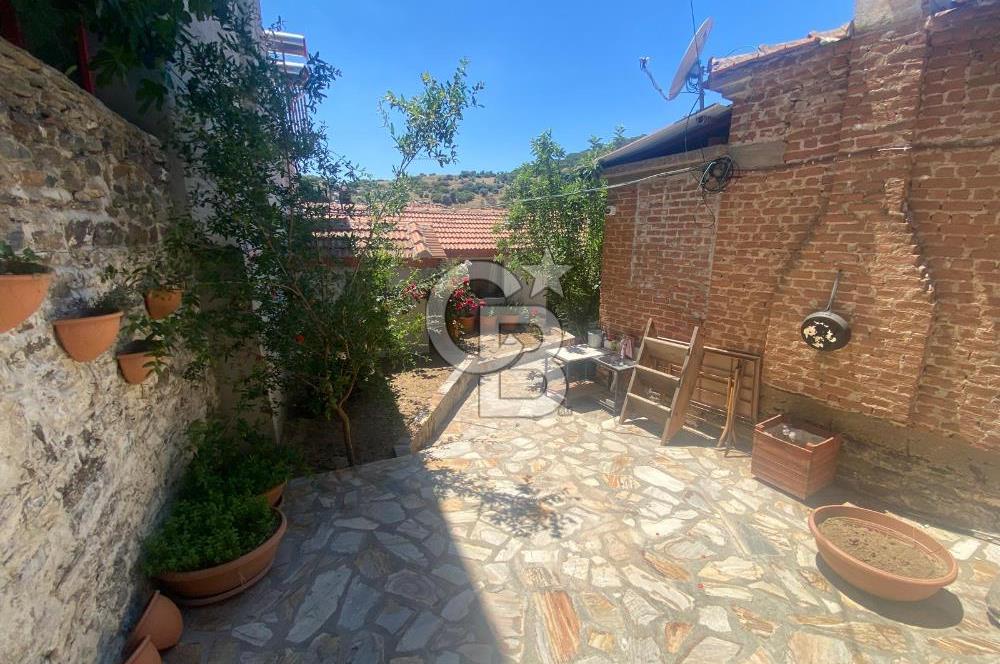İZMİR BAYINDIR YUSUFLU KY. 437m2 ARSADA SATILIK, EŞYALI 3 KÖY EVİ