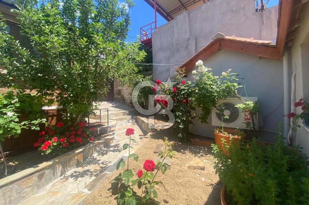 İZMİR BAYINDIR YUSUFLU KY. 437m2 ARSADA SATILIK, EŞYALI 3 KÖY EVİ