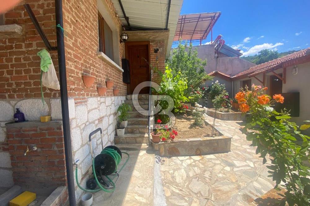 İZMİR BAYINDIR YUSUFLU KY. 437m2 ARSADA SATILIK, EŞYALI 3 KÖY EVİ