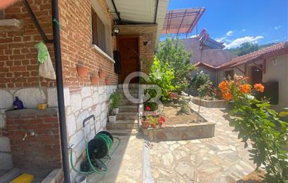 İZMİR BAYINDIR YUSUFLU KY. 437m2 ARSADA SATILIK, EŞYALI 3 KÖY EVİ