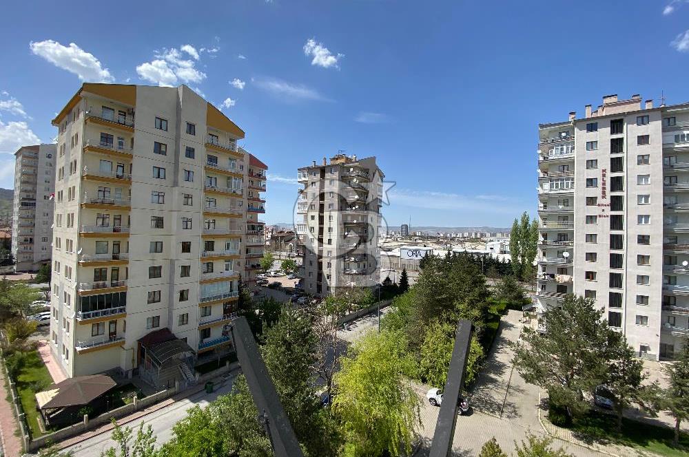 COLDWELL BANKER ANATOLİADAN HÜRRİYET MAH. İÇİ YAPILI GENİŞ DAİRE