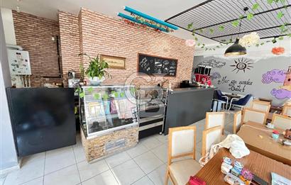 İSTANBUL SANCAKTEPEDE ANA CADDE ÜSTÜ 2 KATLI DEVREN KİRALIK CAFE