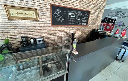 İSTANBUL SANCAKTEPEDE ANA CADDE ÜSTÜ 2 KATLI DEVREN KİRALIK CAFE