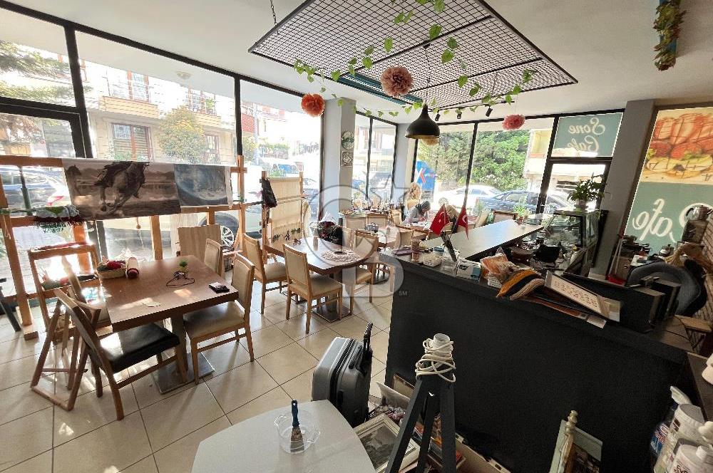 İSTANBUL SANCAKTEPEDE ANA CADDE ÜSTÜ 2 KATLI DEVREN KİRALIK CAFE